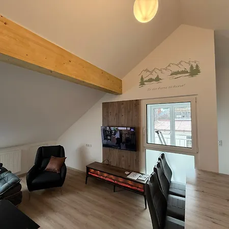 Elke Apartman *
