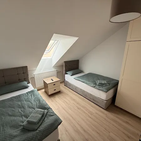 Elke Apartment